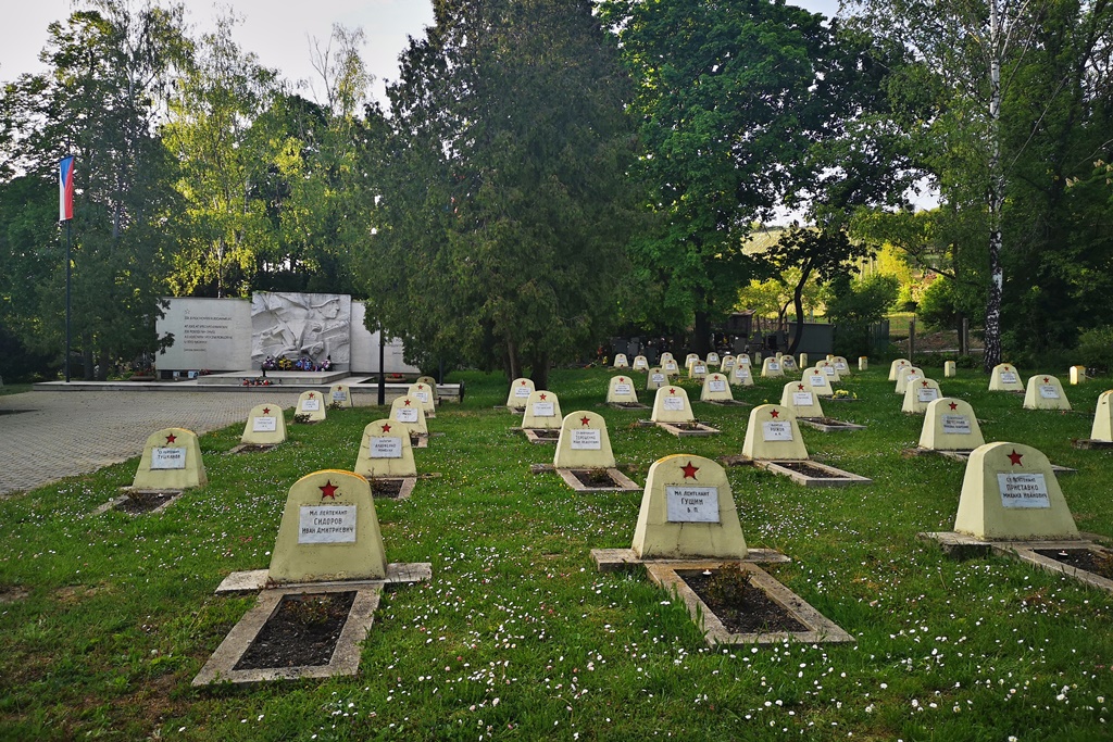 Kliknutím zvětšíte Fotografie